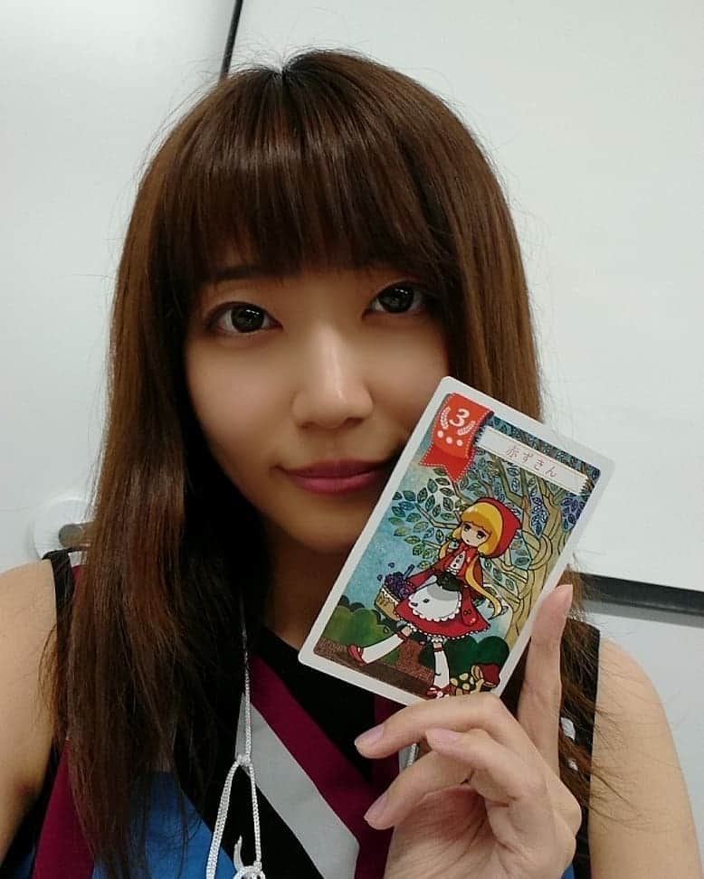 藤田昌代のインスタグラム：「ボドゲ会楽しかったー(*´◒`*) 『タイムボム』を初めてやったんたけど、ボマー側でスッキリ勝ててめっちゃ気持ちよかった！ 『赤ずきんは眠らない』では毎晩徹夜でトラップを張り（そして襲われない）、『フォッペン』では青が全然来なくてフォッペンになりまくりました！*\(^o^)/* #ボドゲ女子 #ボードゲーム」