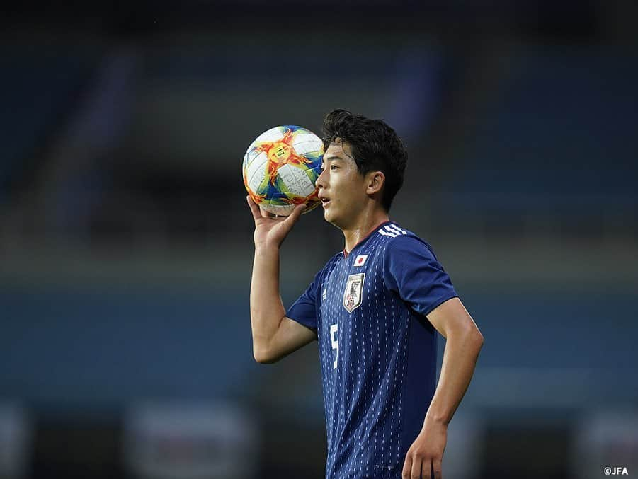 日本サッカー協会さんのインスタグラム写真 - (日本サッカー協会Instagram)「📸Match Photos②﻿ ・﻿ U-16日本代表は「U-16 インターナショナルドリームカップ2019 JAPAN presented by 朝日新聞」の第2戦、U-16ナイジェリア代表との試合に臨みました。 ﻿ ・﻿ 前半を1-1で折り返すと、後半、日本がボールを保持しながらチャンスを伺います。50分、再び勝島新之助選手がアタッキングゾーンでボールを受けると、相手を一人交わし、最後はGKの位置を見て冷静にゴールを決め、再び日本がリードします。﻿ ・﻿ 直後の53分、諏訪間幸成選手がコーナーキックをヘディングで合わせて3-1とリードを広げ、85分には、勝島新之助選手が3点目を決め、4-1で試合終了、U-16日本代表が勝利しました。 ﻿ ・﻿ 次戦、U-16日本代表は 16日(日)に優勝をかけ、U-16メキシコ代表と対戦します。 ﻿ ・﻿ 🏆U-16インターナショナルドリームカップ2019 JAPAN presented by 朝日新聞﻿ 🆚U-16ナイジェリア代表🇳🇬﻿ 📍ユアテックスタジアム仙台﻿ 🎫入場無料！﻿ 📺スカパー！　/　JFATV﻿ ・﻿ GK	1 #田中春希﻿ DF	4 #波本頼　→ 42' 2 #諏訪間幸成﻿ DF	5 #大迫蒼人﻿ DF	13 #森田翔 (Cap.) DF	17 #工藤孝太 ﻿ MF	6 #東廉 → 67' 15 #中村仁郎 ﻿ MF	8 #三木仁太 → 86' 3 #松木玖生 ﻿ MF	16 #山崎太新 → 67' 7 #豊田晃大 ﻿ FW	9 #勝島新之助 ﻿ FW	10 #千葉寛汰 → 75' 18 #河野孝汰 ﻿ FW	11 #原直生 → HT' 14 #山根陸 ﻿ ・﻿ #daihyo #jfa」6月15日 15時05分 - japanfootballassociation