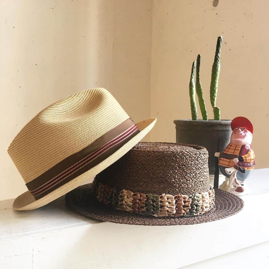 NUTTY Vintage&Collectibleさんのインスタグラム写真 - (NUTTY Vintage&CollectibleInstagram)「⭐️NEW ARRIVAL ⭐️ FOR MENS STRAW HAT 入荷いたしました！  夏の必須アイテム！ ぜひご覧にいらしてくださいね。  #nutty#vintageshop#boutique#osaka#horie#japan#ootd#fashion#vintagestyle#vintagefashion#used#vintage#大阪#堀江#古着男子#古着屋#古着女子#ヴィンテージ#ビンテージ#ootd#コーディネート#coordinate#ファッション#大阪古着#ヴィンテージショップ#40s#50s#60s#mensfashion#mensvintage」6月15日 15時08分 - nutty_vintage