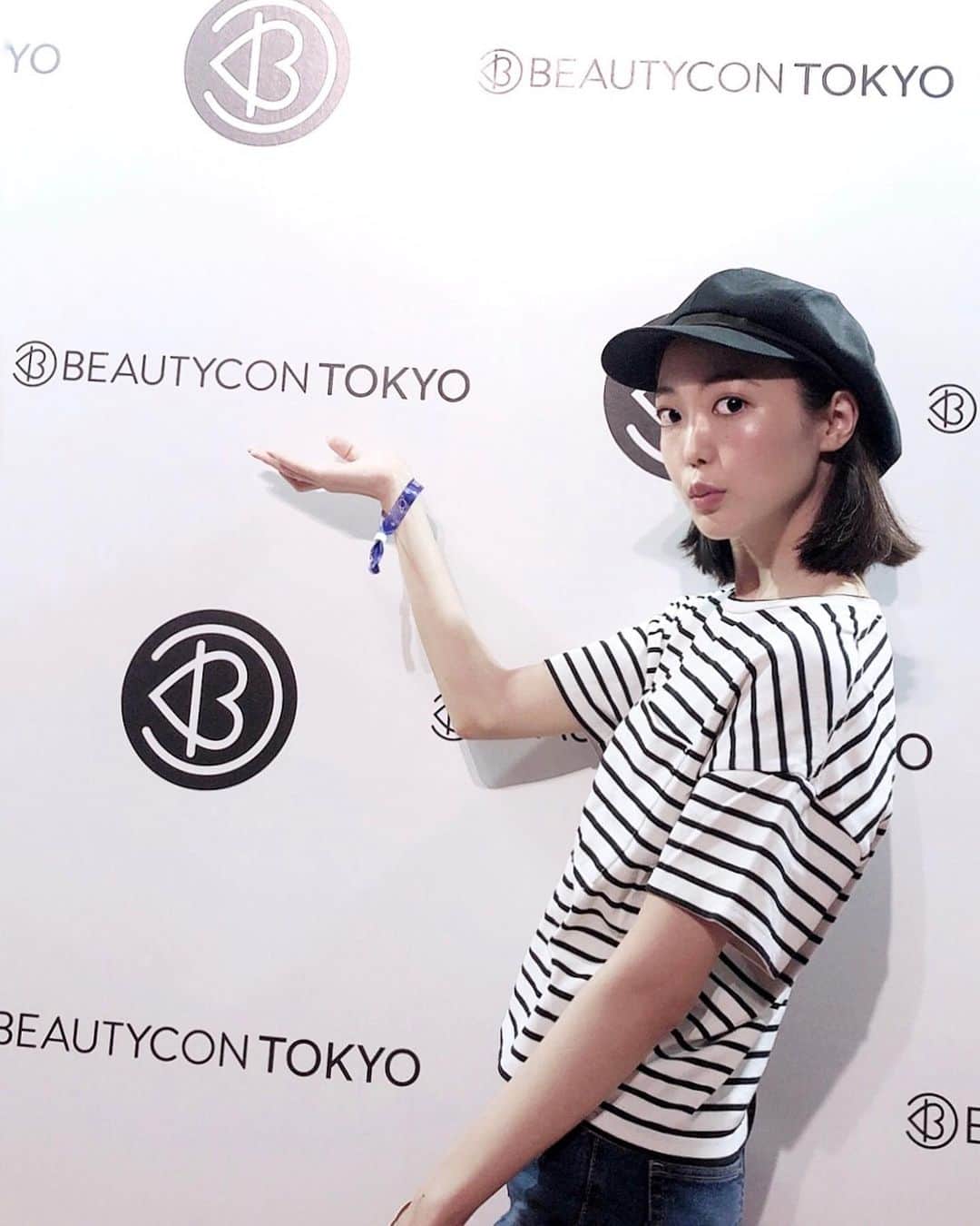 半田麗さんのインスタグラム写真 - (半田麗Instagram)「アメリカ発の大型ビューティーイベント“BEAUTYCON”が東京で初開催されるとのことで、お邪魔してきました！﻿ ﻿ 様々なコスメブランドの商品が試せたり、トークショーなどコンテンツ盛りだくさん！﻿ あいにくのお天気だったけど、室内イベントだったので雨も気にせず楽しみました💄﻿ #beautycontokyo #pr」6月15日 15時22分 - rei__handa