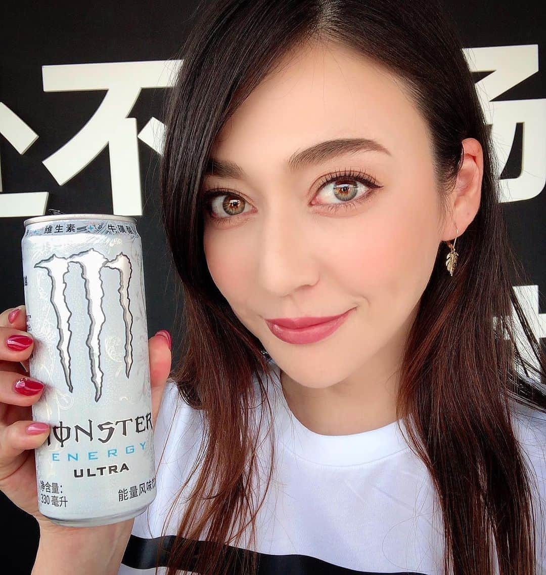 塚本奈々美さんのインスタグラム写真 - (塚本奈々美Instagram)「Monster = 魔爪 in Chinese 👍✨ #monsterenergy  #モンスター  #d1gp #monstergirls」6月15日 16時04分 - tsukamotonanami