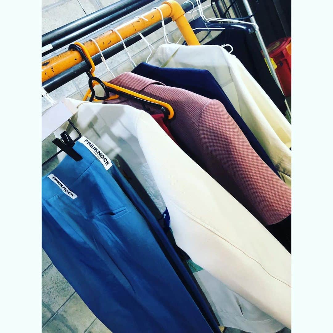 ジヒョク のインスタグラム：「thank u @freiknock」