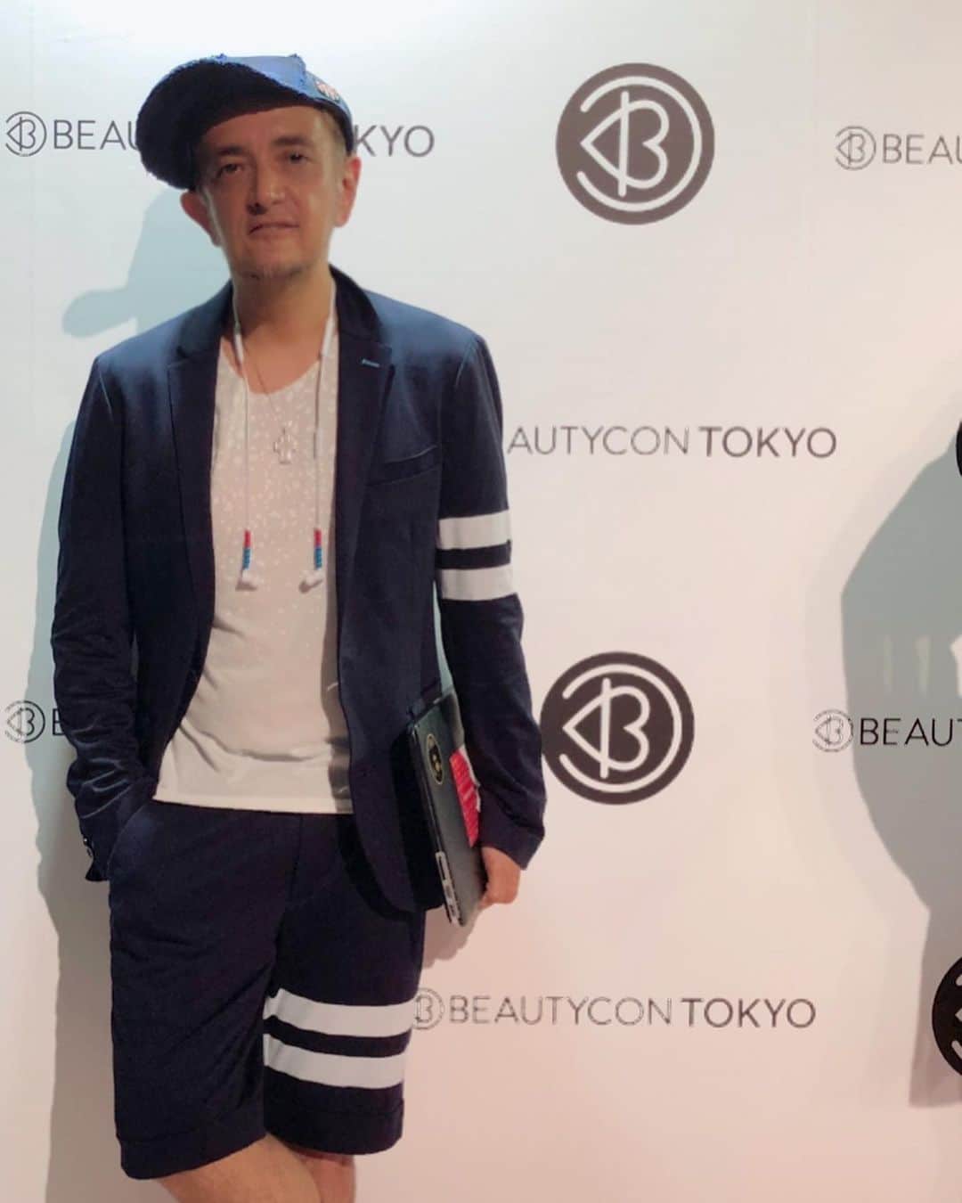 DJ TAROさんのインスタグラム写真 - (DJ TAROInstagram)「‪日本で初開催の #beautycontokyo でDJ担当しました♪ ラジオの📻形したBoothデカい‼️🤣‬」6月15日 16時32分 - djtaro