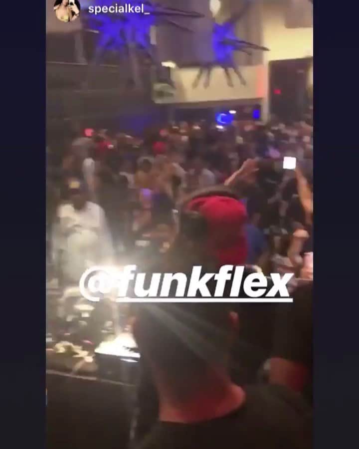 ファンクマスター・フレックスのインスタグラム：「Mister East! @Ciroc on deck! #AD @djnyse_ birthday bash! FunkFlex on the set! @litdigitaldjs vid via: @specialkel_」