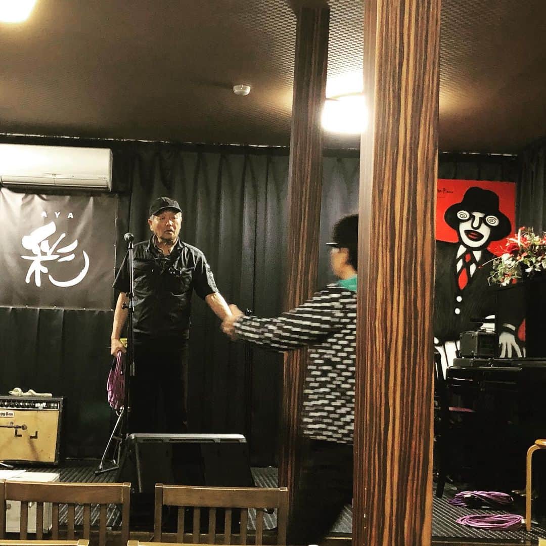 山川のりをのインスタグラム：「今夜は京都府宮津市レストランカフェ彩ayaにてギターパンダのライブです。19時/19時30分、2500円+D /3000円+Dです。共演はぷーちゃんず。お近くの方々会いにきてアイニージュー！」
