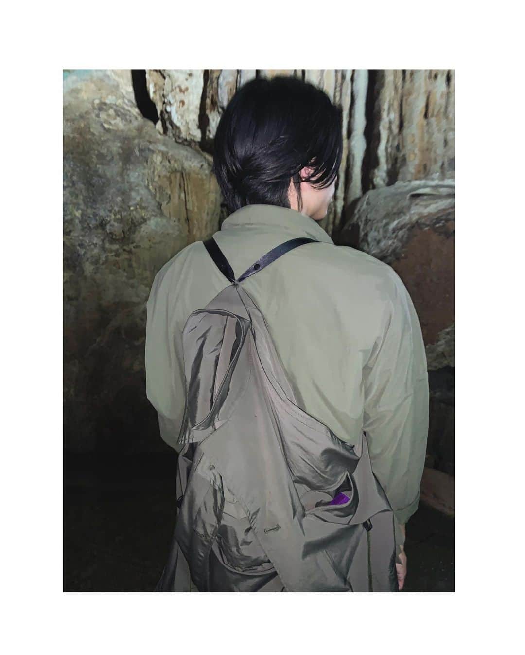Shun Watanabeさんのインスタグラム写真 - (Shun WatanabeInstagram)「@newsiancom Travel Coat Kahki color and Dry Shirt available online! Model: @usukesaiki  Photo: @shun_watanabe  Location: Akiyoshido / Yamaguchi, Japan  #cave #limestonecave #鍾乳洞 #newsian」6月15日 17時11分 - shun_watanabe