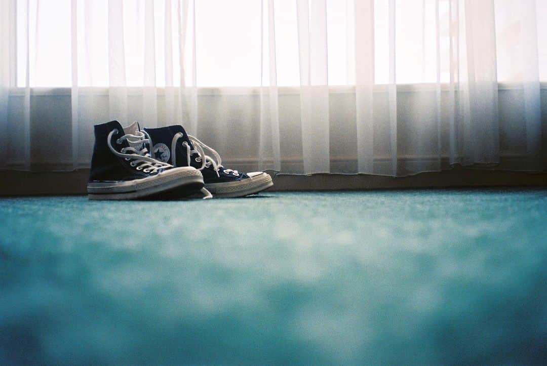 江野沢愛美さんのインスタグラム写真 - (江野沢愛美Instagram)「My favorite converse ！！ #chucktaylor70s  #converse  #sneaker」6月15日 17時20分 - enosawa_manami