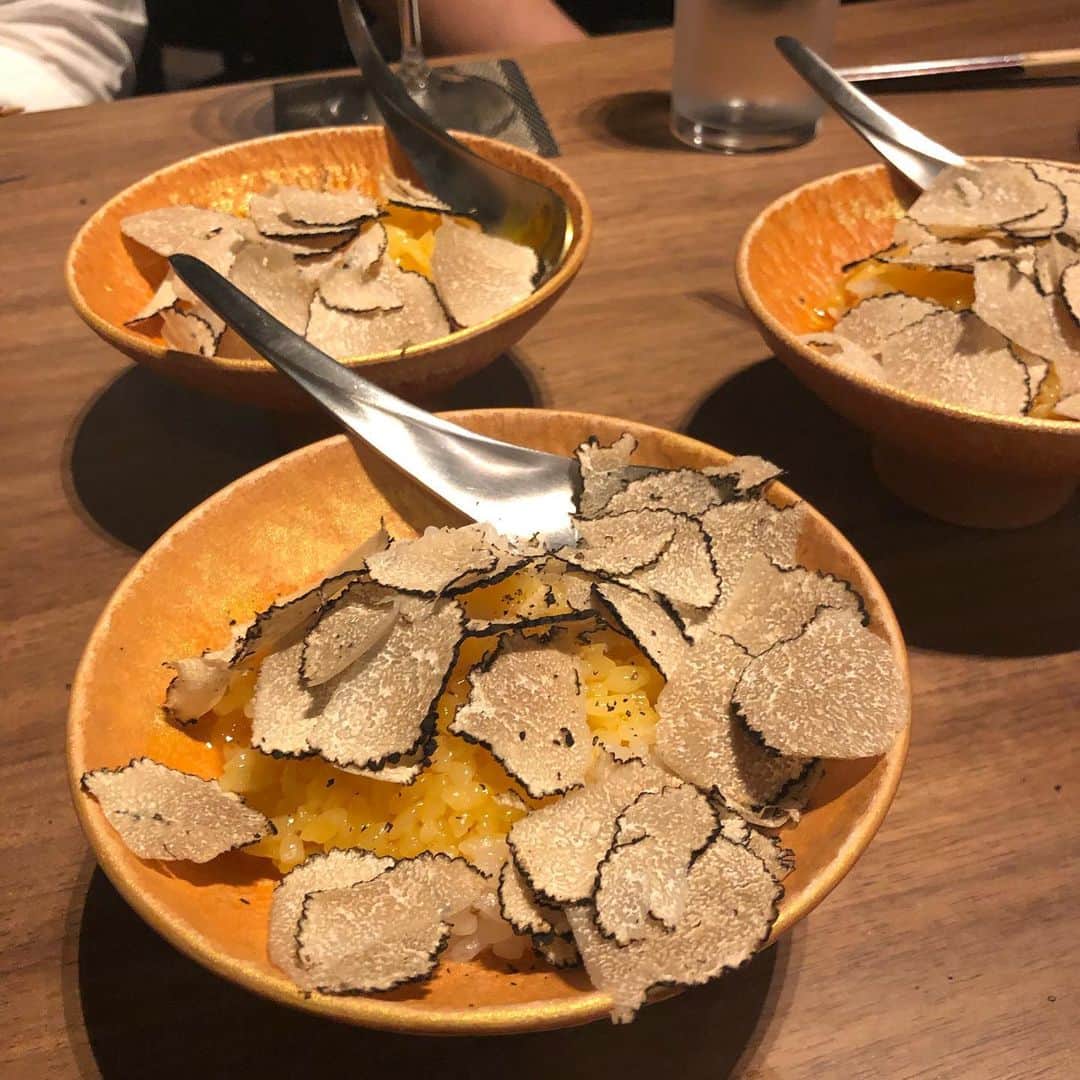 依布サラサのグルメインスタ