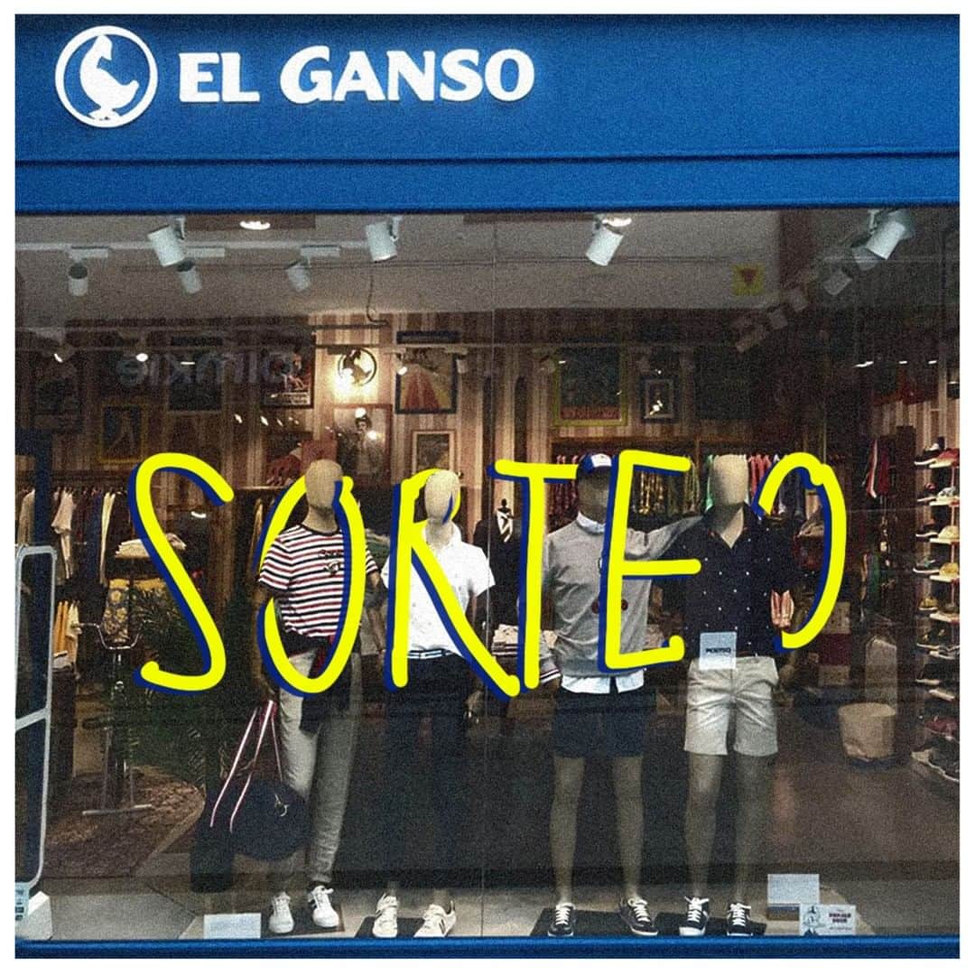 のインスタグラム：「¡Hola! ¡Hoy celebramos el primer aniversario de nuestra tienda de La Villa! ¿Os queréis pasar? Tenemos algunas sorpresas para vosotros… ¡Os esperamos! ¡Sorteamos unas zapas! #ElGanso #Sorteo」