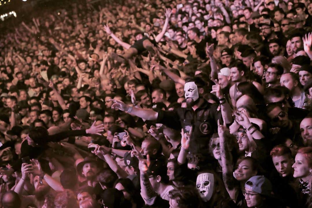 Slipknotさんのインスタグラム写真 - (SlipknotInstagram)「@greenfieldfestival // Interlaken, CH」6月15日 18時37分 - slipknot