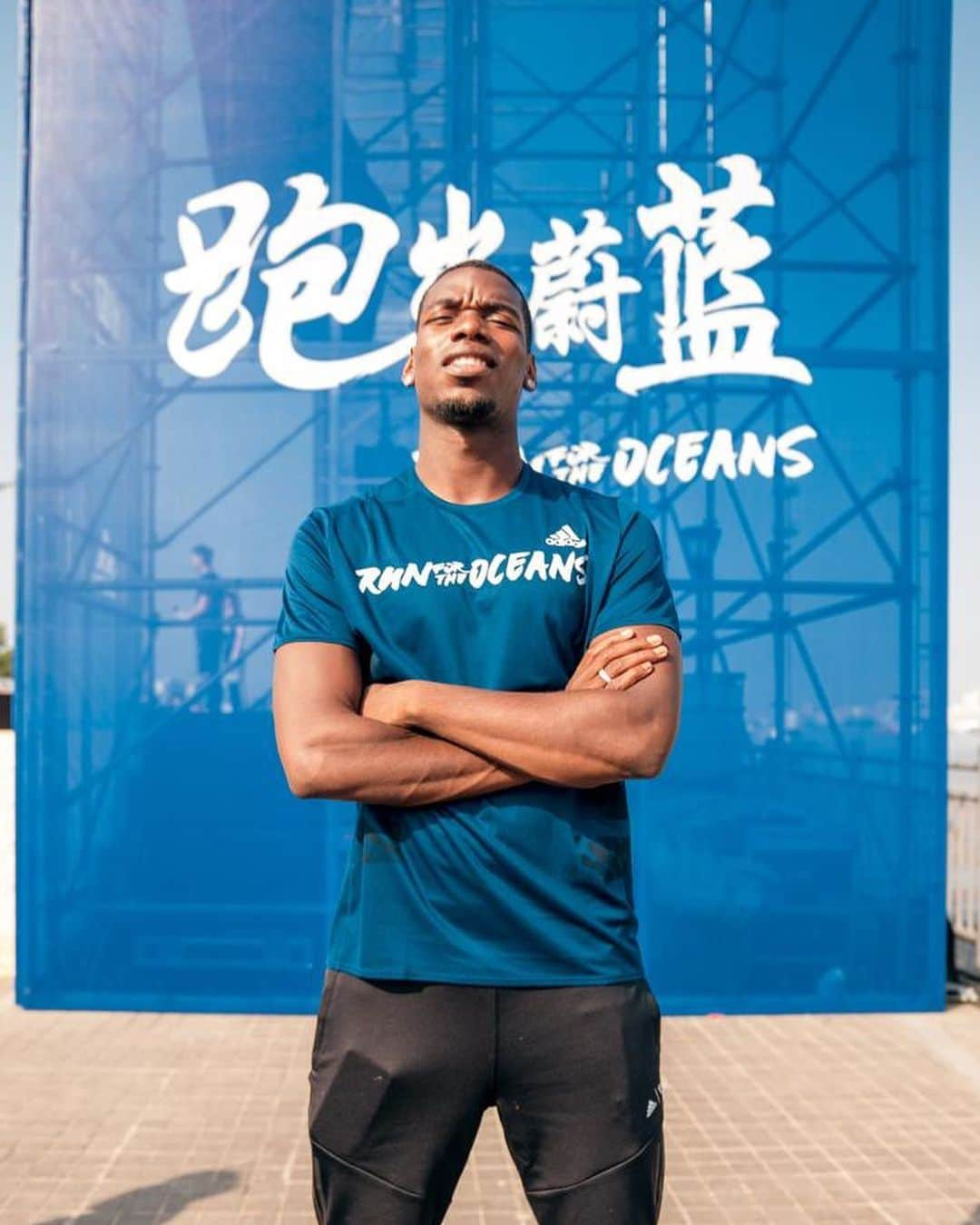 ポール・ポグバさんのインスタグラム写真 - (ポール・ポグバInstagram)「Do you know in 20 years there may be more plastic than fish at the sea? Today I joined the running community in Shanghai to take action to protect our oceans in the #RunForTheOceans worldwide movement. #PPAsiatour @adidas @adidasfootball」6月15日 18時40分 - paulpogba