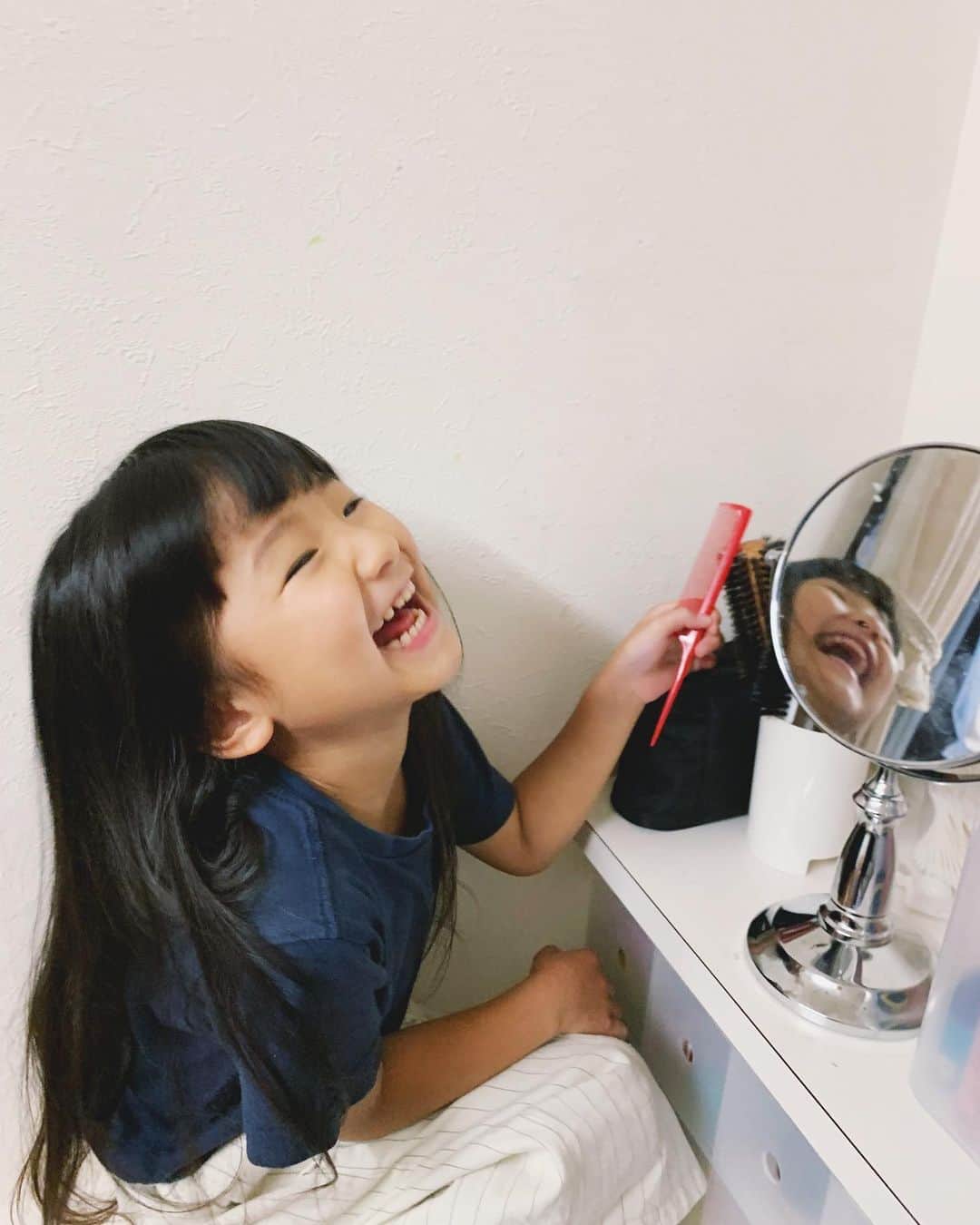 森摩耶さんのインスタグラム写真 - (森摩耶Instagram)「次女が前髪を切りたいと言うので久しぶりにカット✂️😆」6月15日 18時46分 - maya_mori