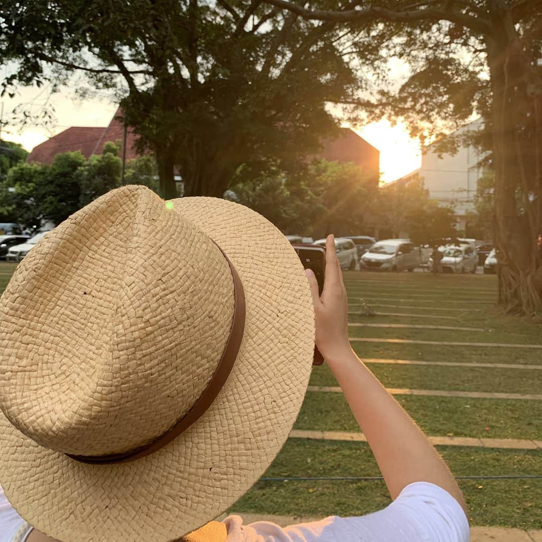 キム・ヒョンスクさんのインスタグラム写真 - (キム・ヒョンスクInstagram)「#인도네시아#말랑#보리수#석양」6月15日 19時09分 - terrorgirl12