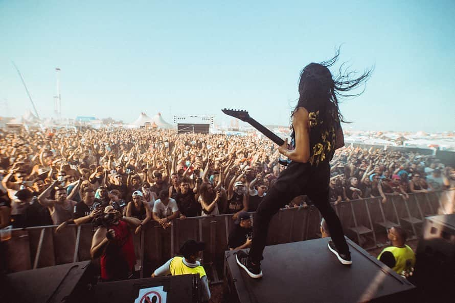 Crystal Lakeさんのインスタグラム写真 - (Crystal LakeInstagram)「Thank you @novarockfestival in Austria 🇦🇹 You guys were deserve it! See you in August with @parkwaydriveofficial and @thyartinstagram 👍  Photo: @johngyllhamn  #CrystalLake #Helix #WorldTour2019 #NovaRockFestival」6月15日 19時02分 - crystallake777