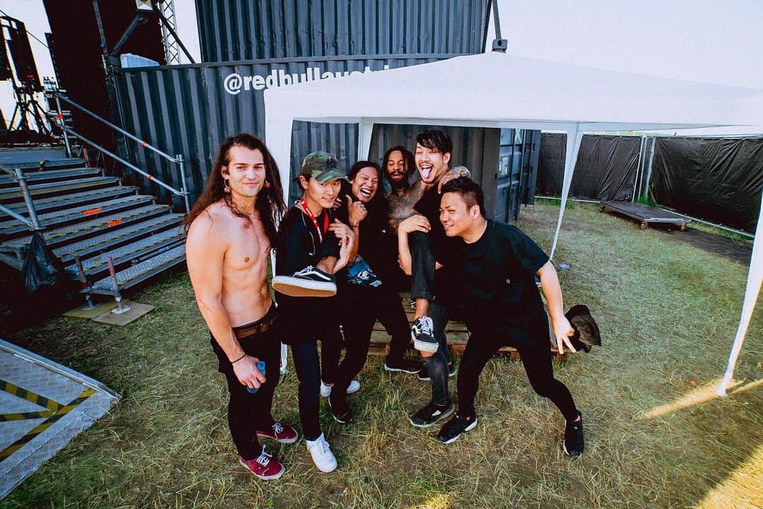 Crystal Lakeさんのインスタグラム写真 - (Crystal LakeInstagram)「@fever333 x @crystallake777  It was great to meet you guys in @novarockfestival yesterday! See you tomorrow in @downloadfest 🇬🇧🙋‍♂️ Photo: @johngyllhamn  #CrystalLake #Fever333」6月15日 19時07分 - crystallake777