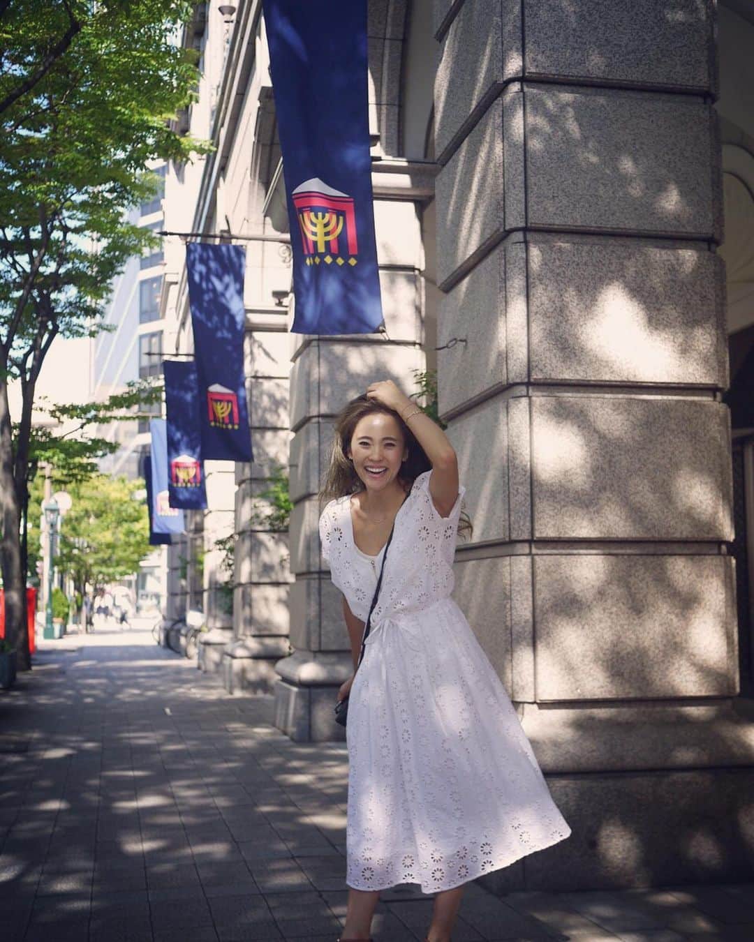 Risako Yamamotoさんのインスタグラム写真 - (Risako YamamotoInstagram)「1日中雨かと思ったけど、晴れて良かった🌼😍🌈 ・ もっと焼いてこのワンピースを着る夏が待ち遠しい👩🏽⛱🌞 ・ ・ rosy monsterで大人気のzip OP、今季はレースになりました☺︎♡ 今夜22時〜発売です🌼🌼🌼 ・ #ootd #happy #fashion #coordinate #rosymonster #loewe」6月15日 19時26分 - risako_yamamoto