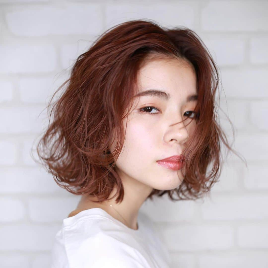 中野美容院・中野美容室 Premier Modelsのインスタグラム：「グロスグレージュ ◉ブリーチ剤：Schwarzkopf_FIBREPLEX @schwarzkopfjapan . . ◉カラー剤：WELLA @wella_creativecolor . . ◉スタイリング剤：ポリッシュオイル…」 Kajihairグロスグレージュ ◉ブリーチ剤：Schwarzkopf_FIBREPLEX @schwarzkopfjapan . . ◉カラー剤：WELLA_KOLESTON PERFECT @wella_creativecolor . . ◉スタイリング剤：ポリッシュオイル @napla_official . . ◉ヘアビューロンs . .  担当プロデューサー KAJI streeters中野NEＷ OPEN★ NET予約は、プロフィールのURLから^ ^ 東京都中野区中野5-66-4 4階  #ヘアスタイル #髪型 #ヘアセット #ヘアアレンジ #ヘアカラー #カラー #model #updo #hair_videos#モデル #ヘアカタログ#hair #wella #撮影 #fashion #instafashion #hm #zara #forever21 #uniqlo #gu #bob #updo #haircolor #longhair #hairstyle#中野#中野美容院」