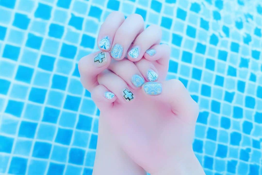 山内あいなさんのインスタグラム写真 - (山内あいなInstagram)「NEW🐠💎🦋💙﻿ ﻿ ﻿ ﻿ 💅@chiekonakayama ﻿ 🐾@bonnechance_nail ﻿ ﻿ ﻿ ﻿ #nail﻿ #ネイル﻿ #モロッコ﻿ #モロッコネイル﻿ #全部手書き﻿ #ありがとうございます」6月15日 20時02分 - ainayamauchi3131