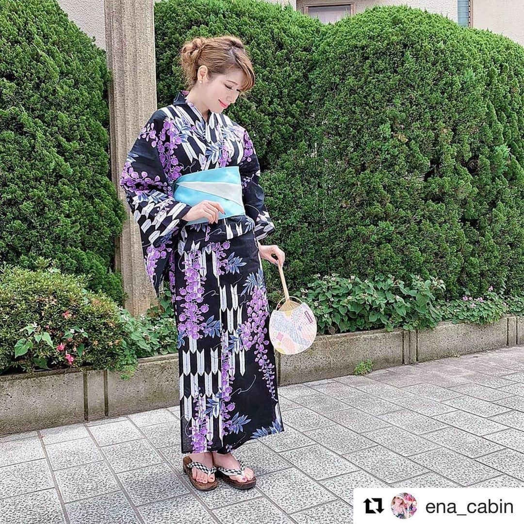 ショップにこにこさんのインスタグラム写真 - (ショップにこにこInstagram)「#Repost @ena_cabin with @get_repost ・・・ * * 今年初🎐浴衣👘 * * パステルの浴衣が多かったので❀︎ 今回は落ち着いた色と藤柄を選んでみました⑅︎◡̈︎🎆 夏祭りが待ち遠しいな…🍧 * * * ⑅︎∙︎˚┈︎┈︎┈︎┈︎┈︎┈︎┈︎┈┈︎┈︎┈︎┈┈︎┈︎︎┈︎┈┈︎︎┈︎┈︎︎┈︎┈︎┈︎˚∙︎⑅ * ZOZOTOWN店限定🛍 今だけ4点浴衣セットがタイムセール⌛️ 発売記念 9,979円 → 8,999円 6/14 13:00 〜 6/18 9:59 @shopnikoniko * ⑅︎∙︎˚┈︎┈︎┈︎┈︎┈︎┈︎┈︎┈┈︎┈︎┈︎┈┈︎┈︎︎┈︎┈┈︎︎┈︎┈︎︎┈︎┈︎┈︎˚∙︎⑅ * * * * #shopnikoniko #ショップにこにこ_zozotown #zozotown #浴衣 #大人浴衣 #浴衣ヘア #浴衣ヘアアレンジ #浴衣コーデ #ショップにこにこ #お祭り #yukata #japanesegirl #locari #kimono #着物 #和服 #ゆかた #着物ヘア #着物コーデ #和柄 #帯 #レトロ浴衣 #新作浴衣」6月15日 19時57分 - shopnikoniko