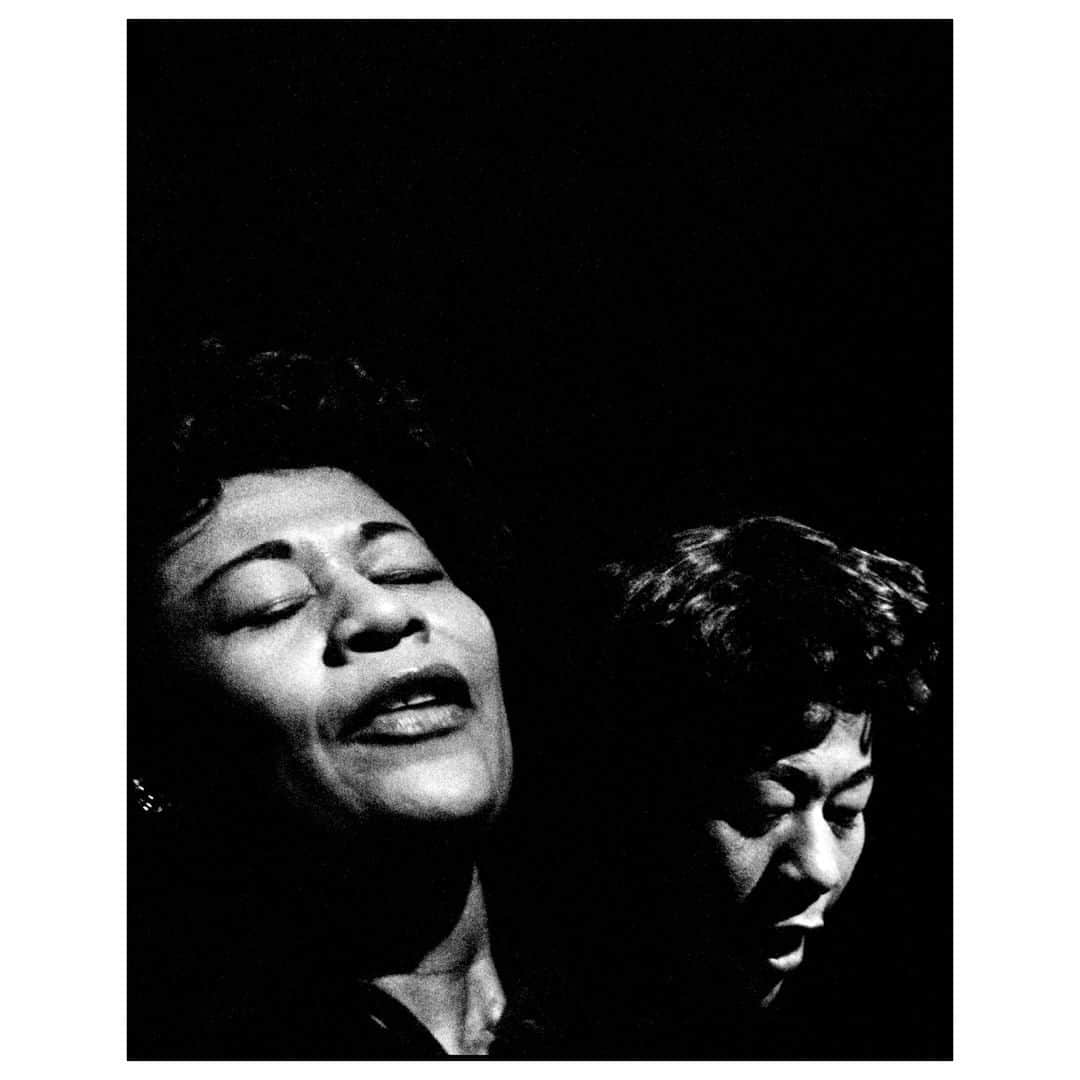 Magnum Photosさんのインスタグラム写真 - (Magnum PhotosInstagram)「Today marks the anniversary of the death of Ella Fitzgerald. . Over a recording career that lasted nearly 60 years, Fitzgerald was the winner of fourteen Grammy Awards, and is still widely considered to have been one of the supreme interpreters of the Great American Songbook. . PHOTO: American singer Ella Fitzgerald. Las Vegas, Nevada. USA. 1958. . © #DennisStock/#MagnumPhotos . #EllaFitzgerald #jazz」6月15日 20時00分 - magnumphotos