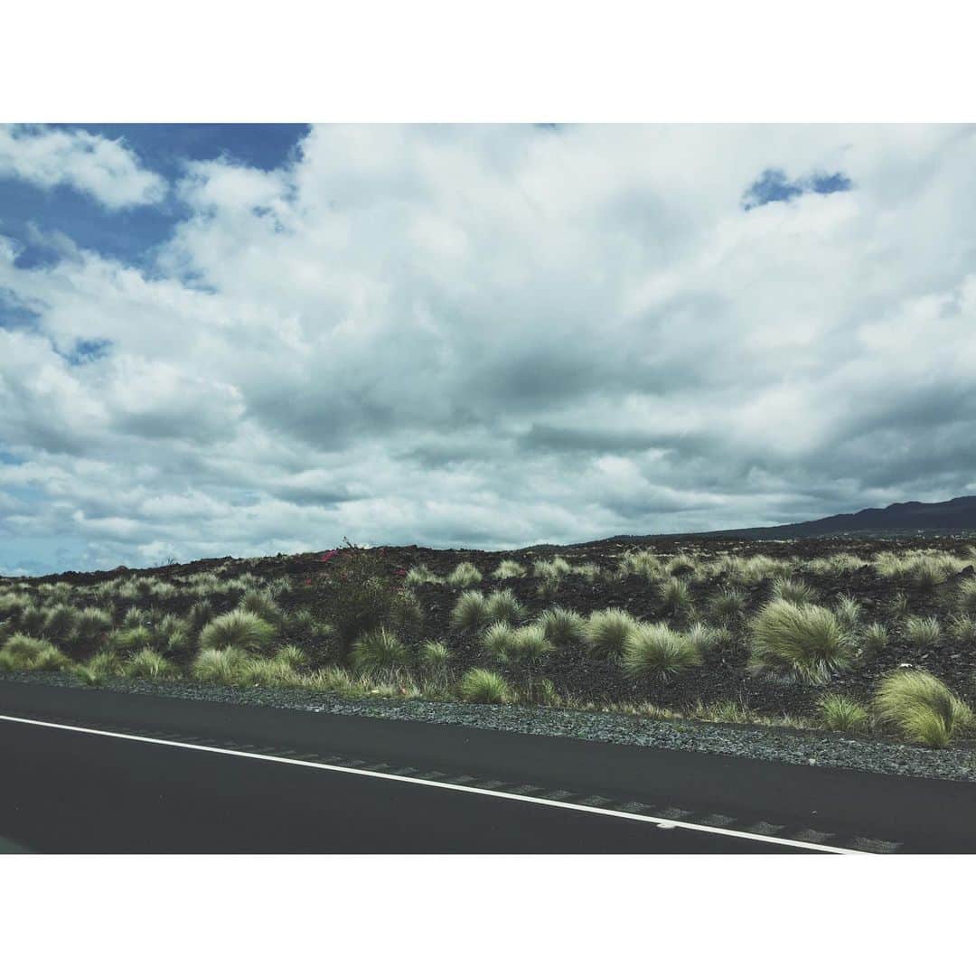 中津悠希さんのインスタグラム写真 - (中津悠希Instagram)「初めてのハワイ島🏝✈️ オアフとは全然雰囲気が違う😊 #hawaii #family #trip #bigisland #kingsland #waikoloa #ハワイ #家族旅行」6月15日 20時14分 - yukinakatsu
