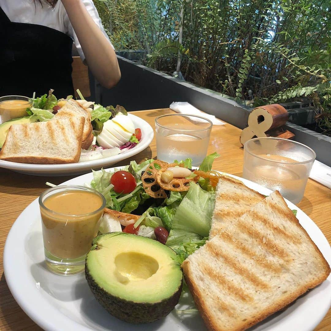 金澤楓さんのインスタグラム写真 - (金澤楓Instagram)「今日は珍しく女子な日。 . カレーライス食べに行きたい🍛 すあげ行こうよー。 . #cafe#かえで外食フォト」6月15日 20時16分 - kae_o51o