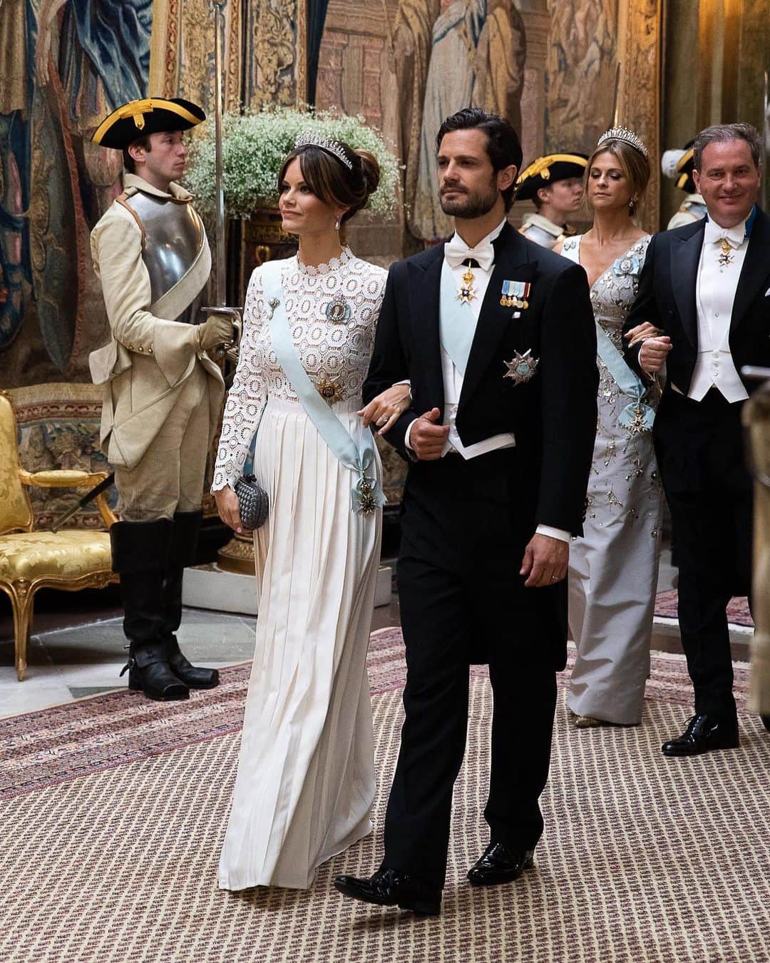 SELF PORTRAITさんのインスタグラム写真 - (SELF PORTRAITInstagram)「Princess Sofia of Sweden worn our PLEATED CROCHET FLORAL MAXI DRESS attended a State Banquet at The Royal Stockholm, Sweden」6月15日 20時31分 - mrselfportrait
