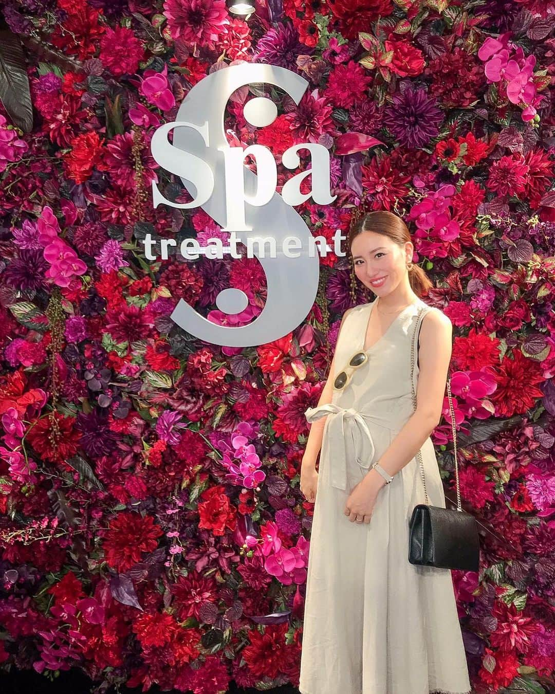 Ayaさんのインスタグラム写真 - (AyaInstagram)「🌺💗🌺💗🌺 @beautycon  @spatreatment.jp . . 今日のマタニティコーデ 👗 @chocoa_official  もうワンピしか着れない🥺😅 可愛いマタニティのお洋服が たくさんあるから嬉しいっ💗💗 授乳もできるから産後も使えるの😊 #美容#コスメ#メイク#スパトリートメント#スパトリ#beautycontokyo#beautycon #マタニティ#マタニティコーデ#chocoa#妊娠9ヶ月 #授乳服#プレママ#ママリ#ファッション」6月15日 20時33分 - aya__fit