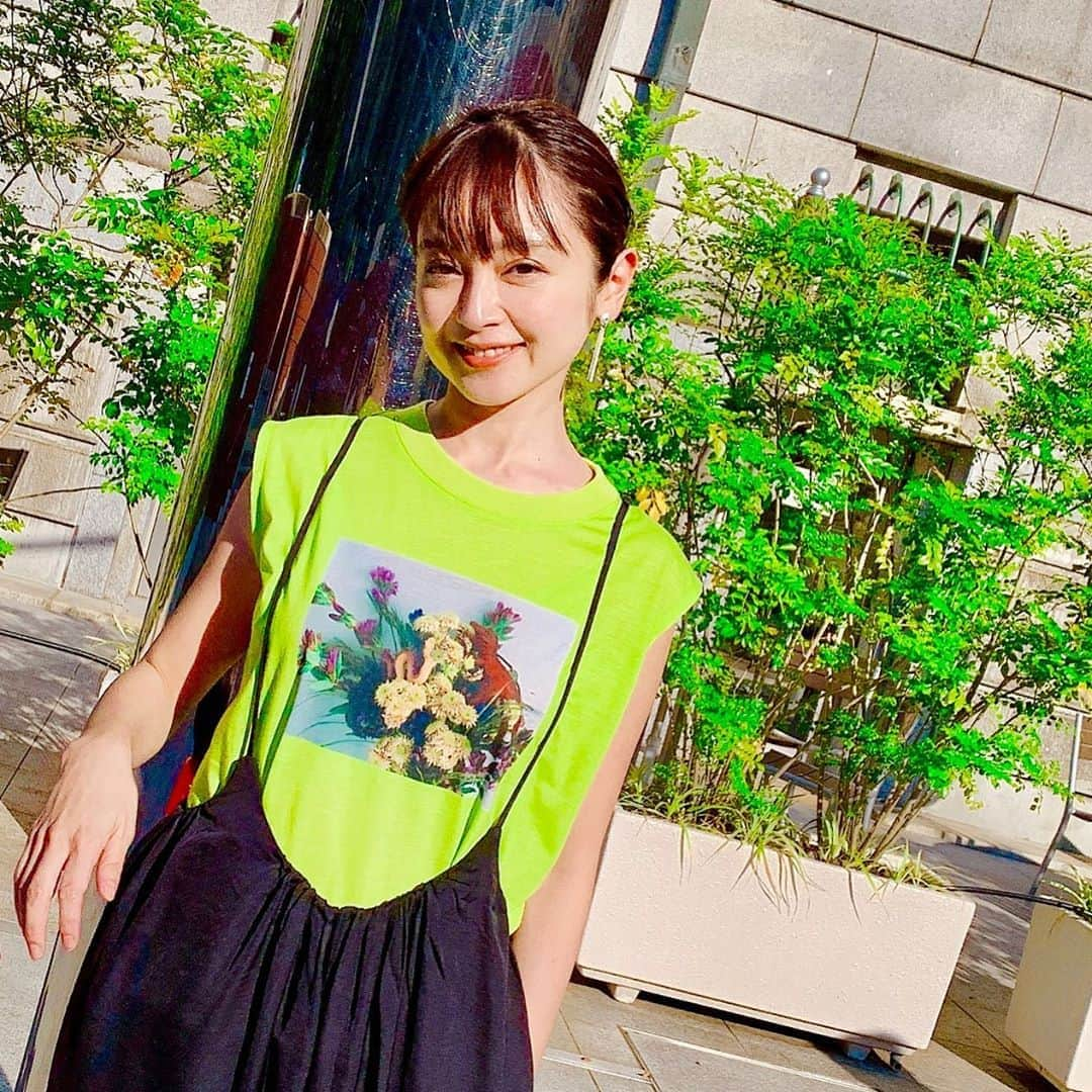 安達祐実さんのインスタグラム写真 - (安達祐実Instagram)「💚💚💚 この日 #私は黄緑 #オシャレ中1女子ピンク #甘えん坊2歳児オレンジ ド派手な三人組だった。」6月15日 20時45分 - _yumi_adachi