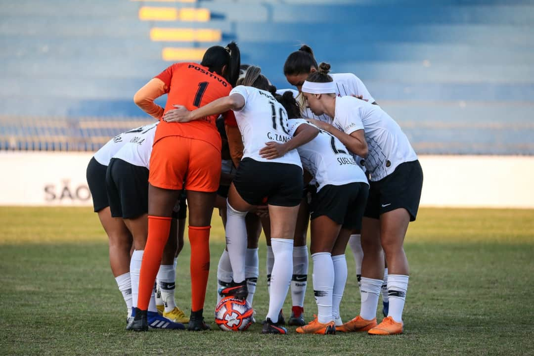 コリンチャンスさんのインスタグラム写真 - (コリンチャンスInstagram)「Hoje tem Coringão pelo Campeonato Paulista Feminino! A partir das 11h, o Alvinegro pega o Juventus na Fazendinha. A entrada é gratuita, Fiel! É colar e prestigiar as nossas minas! #RespeitaAsMinas #VaiCorinthians 📷 Bruno Teixeira」6月15日 21時00分 - corinthians