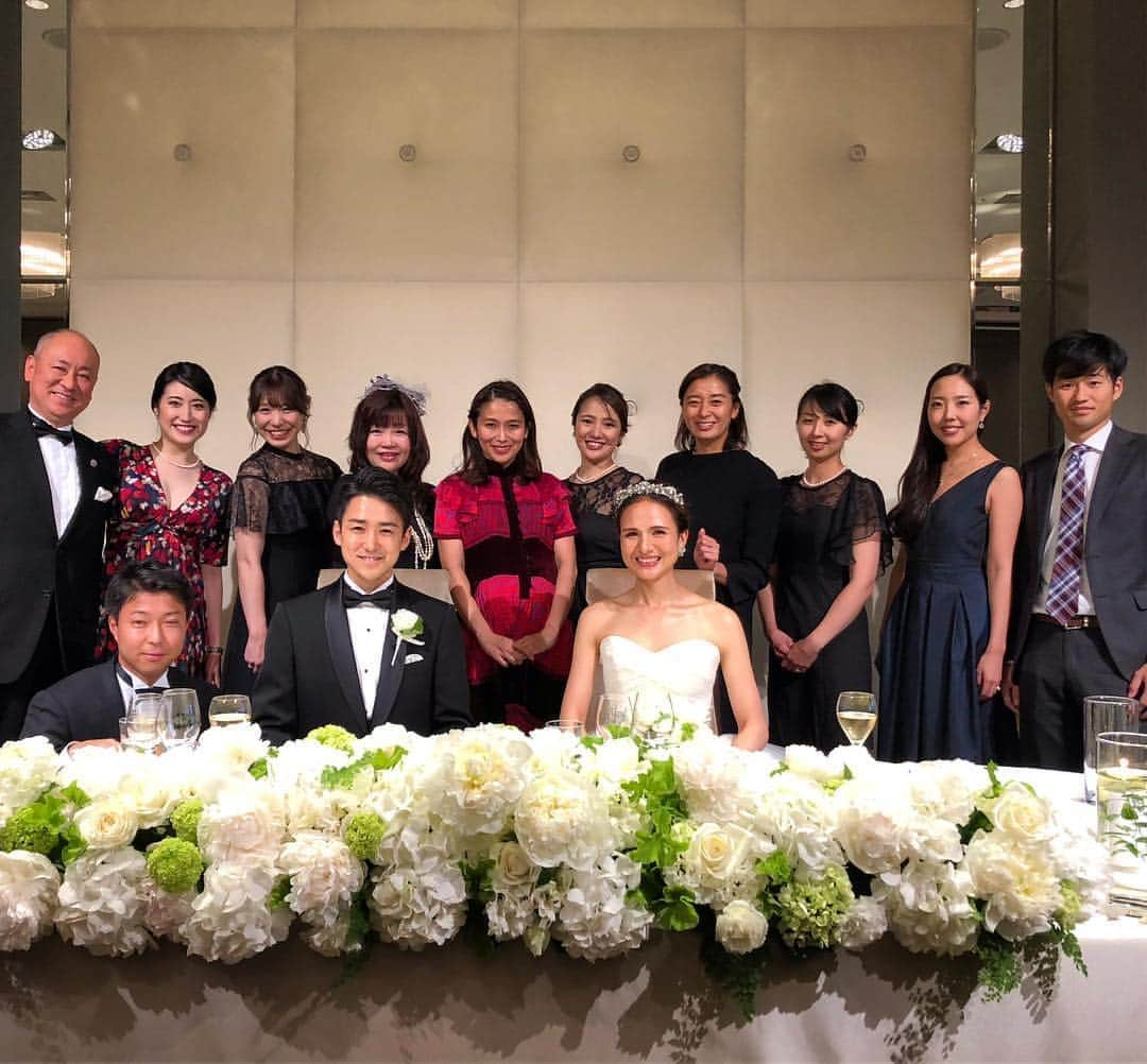 田中琴乃さんのインスタグラム写真 - (田中琴乃Instagram)「すてきな結婚式でした🤵👰 ・ ゆりおめでとう🥰 末永くお幸せに💓 ・ ・ #happywedding」6月15日 21時30分 - tanakakotono