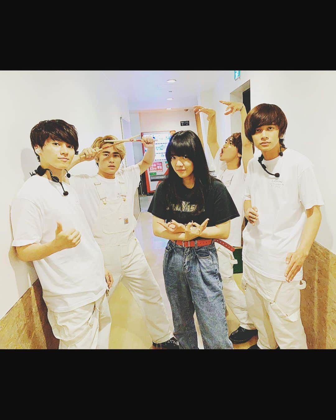 のインスタグラム：「AIMYON vs TOUR 2019 “ラブ・コール” ありがとうございました！ 、、、 彼女の愛が溢れるLIVEでした。 皆さんに感謝です。 いい汗かいたなぁ。 #あいみょん #DISH」