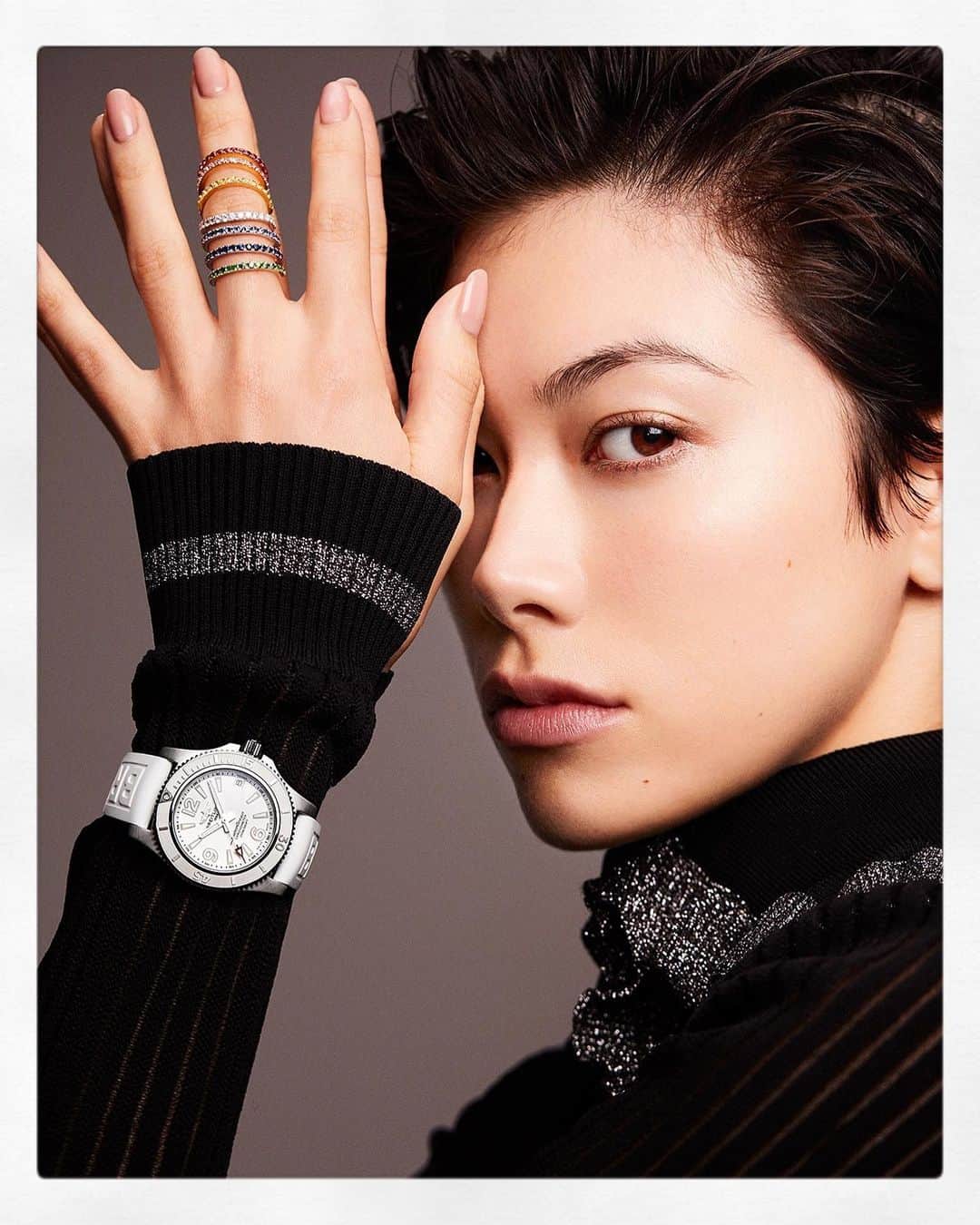 のインスタグラム：「ELLE Japan meets @breitling ❤️」