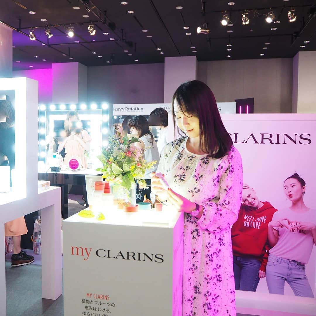 Kuboi Ayumiさんのインスタグラム写真 - (Kuboi AyumiInstagram)「世界最大級の美容フェスティバルで日本初開催のBeautycon（@Beautycon）に行ってきました。  コンセプトは「PLANET」。 キラキラしていていろんなところにインスタ映えのスポットが！  たくさんのコスメをタッチアップできたり、サンプルやプレゼントももらえたり 疲れたら #新ハーゲンダッツ でひとやすみ。  最新のビューティートレンドをキャッチできる楽しいイベントでした。 お友達にもたくさん会えて、明日も頑張ろうという気持ちになれました。  ちなみに明日もベルサール渋谷ガーデンでやっているので、気になる人はチェックしてみてくださいね。  #beautycontokyo　#Beautycon　 #インスタ映えスポット #渋谷 #コスメ好きさんと繋がりたい #写真好きな人と繋がりたい #美容好きな人と繋がりたい　#PR #モロッカンオイル #arganeveryday #ベルパレ先行発売」6月15日 21時36分 - himekagami
