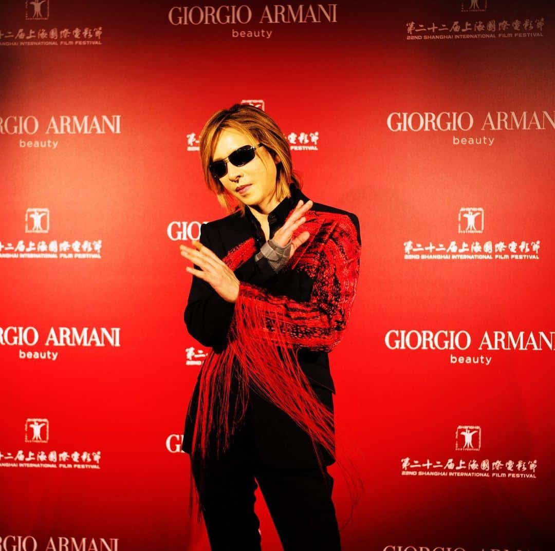 YOSHIKIさんのインスタグラム写真 - (YOSHIKIInstagram)「I’m at #shanghaifilmfestival right now. #alexandermcqueen Jacket #yoshiki」6月15日 21時53分 - yoshikiofficial