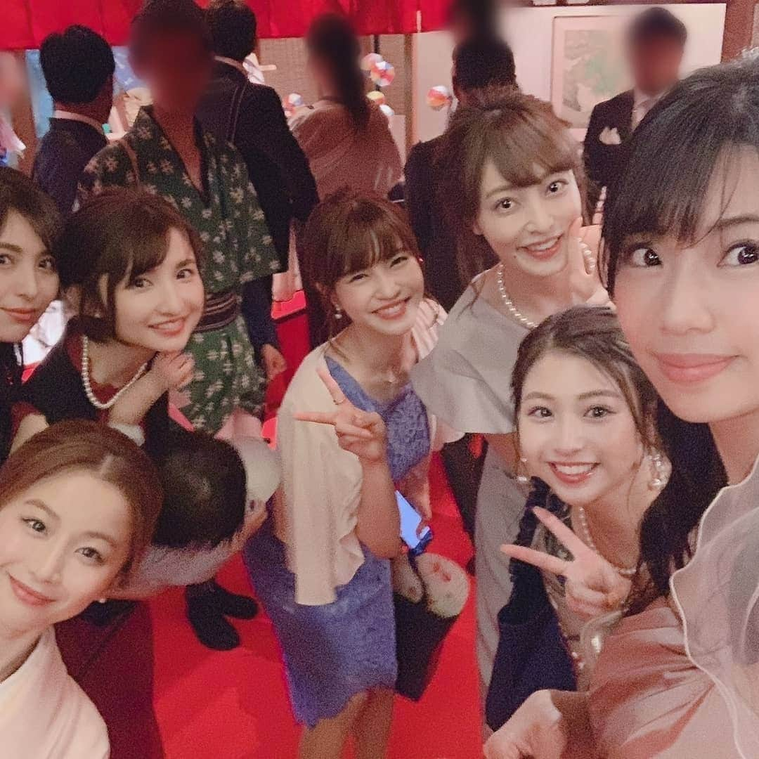 池田夏希さんのインスタグラム写真 - (池田夏希Instagram)「結婚パーティーで久しぶりにグラビア仲間のみんなに会えました🙌💕 . . #結婚式 #結婚パーティー #グラビアアイドル #集合 #仲間 #久しぶりの再会 #大田明奈 #柳いろは #尾崎菜々 #岸明日香 #佐山彩香 #鈴木ふみ奈 #葉加瀬マイ #脊山麻理子 #可愛いがいっぱい #可愛い子に囲まれて幸せ」6月15日 21時54分 - natsukiikeda624