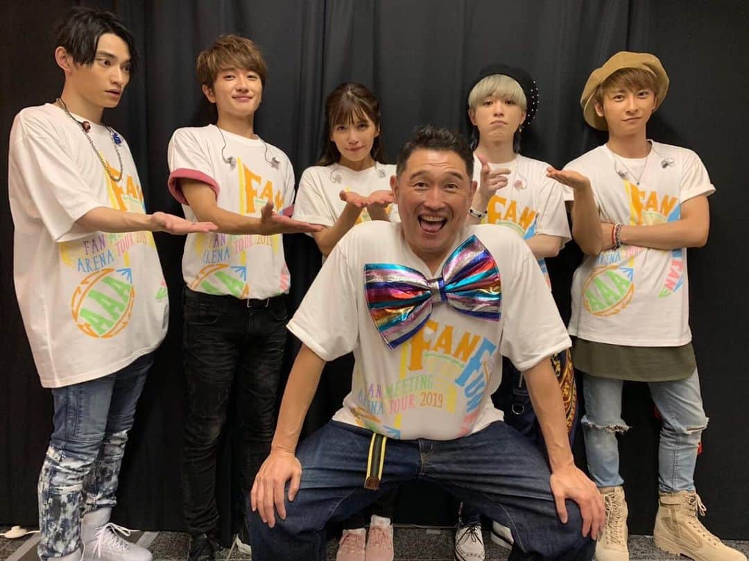 西尾季隆のインスタグラム：「AAA FAN MEETING ARENA TOUR 2019〜FAN FUN FAN〜 初日仙台公演のMCやらせてもらいました！ あいもかわらずメンバーはみんな自然でまんまで ただただ楽しんでやらせてもらいました！ ここからツアーは続きます！ 来られる方はお楽しみに！」