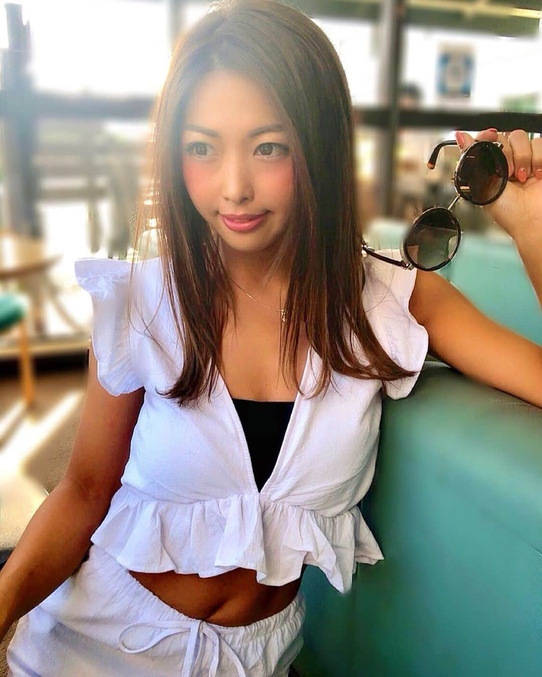 あおい夏海さんのインスタグラム写真 - (あおい夏海Instagram)「おはようございます❤️ 今日も一日頑張っていきましょー🍒🍒 . セットアップ @esutoreja サングラス @jimmychoo @esutoreja #esutoreja #esutorejasnap #esutorejaコーデ #楽ちんコーデ #今日のコーデ #ファッション #夏服 #リゾートワンピース  #ワンピース #お散歩コーデ #アラサーコーデ  #ビジョビ @b_b_j.j #夏コーデ #お散歩 #ファッションコーデ #ロングスカート #あおい夏海 #モデル #夏服  #私服 #ママコーデ #リゾートコーデ #セットアッ#白コーデ #夏コーデ  #トレーニング女子 #筋肉女子  #二の腕痩せ #美ボディ」6月16日 8時11分 - natsumi.aoi