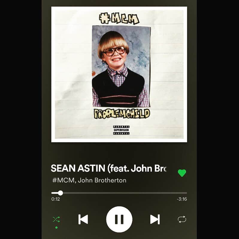 ジョン・ブラザートンさんのインスタグラム写真 - (ジョン・ブラザートンInstagram)「LINK⬆️IN▶️BIO🔂 Made a song with my kids... for the kids... (including the one in you)  enjoy it! 🙏😎🤙 #linkinbio  #seanastin  #summerjam  #goonies  #heyyouguys  #truffleshuffle  #familyrap  #singalong  #beakidwithyourkids  @seanastin  @jeff_b_cohen 🤙 @quanjonathanke  Long Island flavor brought to you by #mcm @mattypmcmanus Check him out!! @spotify  https://open.spotify.com/track/1r3L3cIam1LlBboJc8B3uJ?si=Tl7JPxUwQxCaTz5ny8dlSQ  @amazonmusic  https://www.amazon.com/Sean-Astin-Feat-John-Brotherton/dp/B07N2X74YV  #bucketlist 🙏👆 (☝️we were parked btw #safetyfirst )」6月16日 0時11分 - johnbrotherton