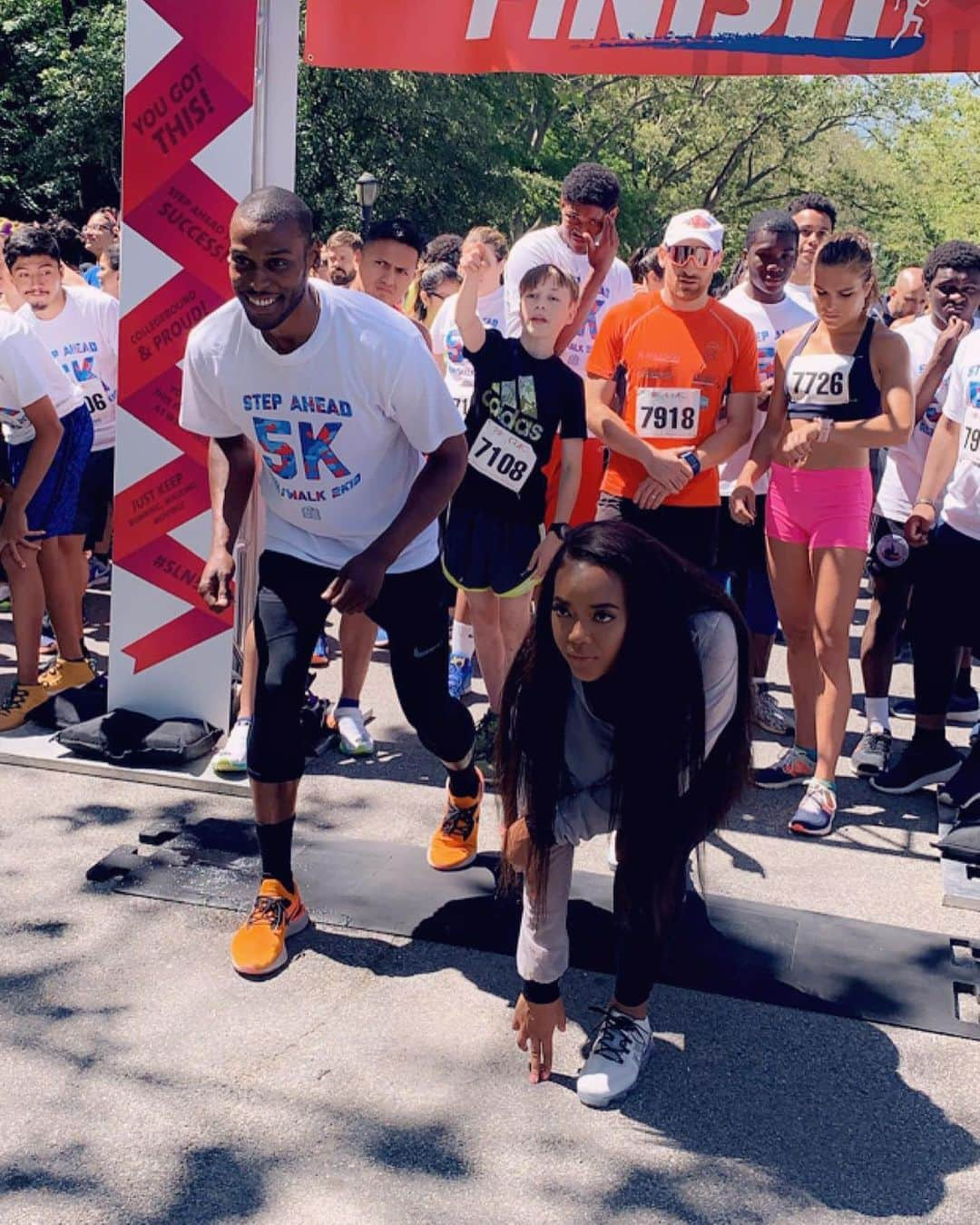 Angela Simmonsさんのインスタグラム写真 - (Angela SimmonsInstagram)「I'm so excited to be @studentleadnet's Step Ahead Ambassador, kicking off their Step Ahead 5K Run/Walk this morning with an energizing warm-up! Over 700 runners and walkers from across NYC join me today in celebrating the CollegeBound Initiative (CBI) and its work empowering young people to access high-quality educational opportunities. #SLN5K #StepAhead5K #CBI @euroshon」6月16日 0時24分 - angelasimmons