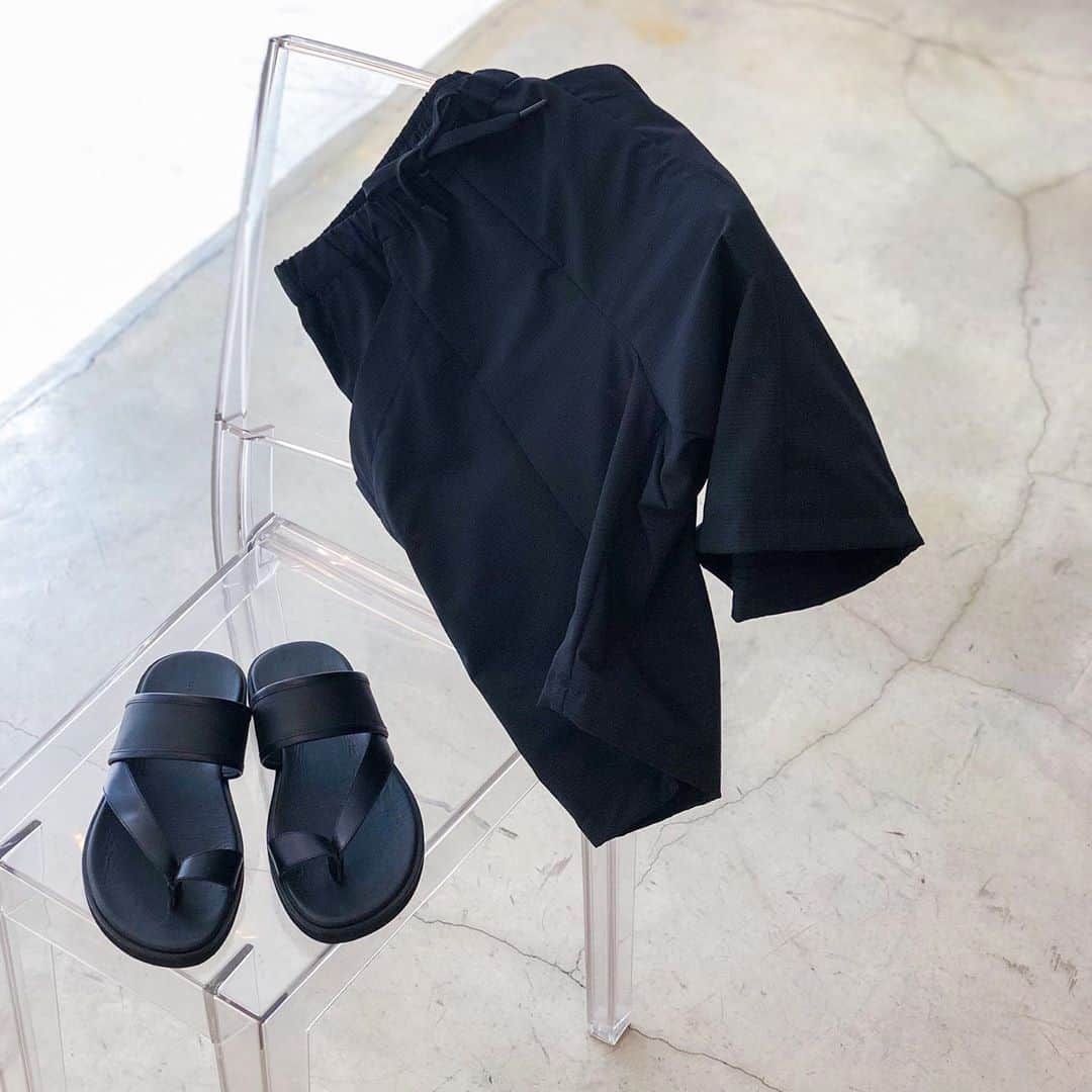 ウォントのインスタグラム：「Final Countdown: up to 70% off ‘Les Archives’ ends tomorrow! Shop summer staples like the Mateo sandal now, before time runs out. — #repost @grapes_ndc #wantlesessentiels #summersale #accessories #essentials」