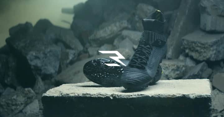 ラッセル・ウィルソンのインスタグラム：「Winner Stays. @USNikeFootball」