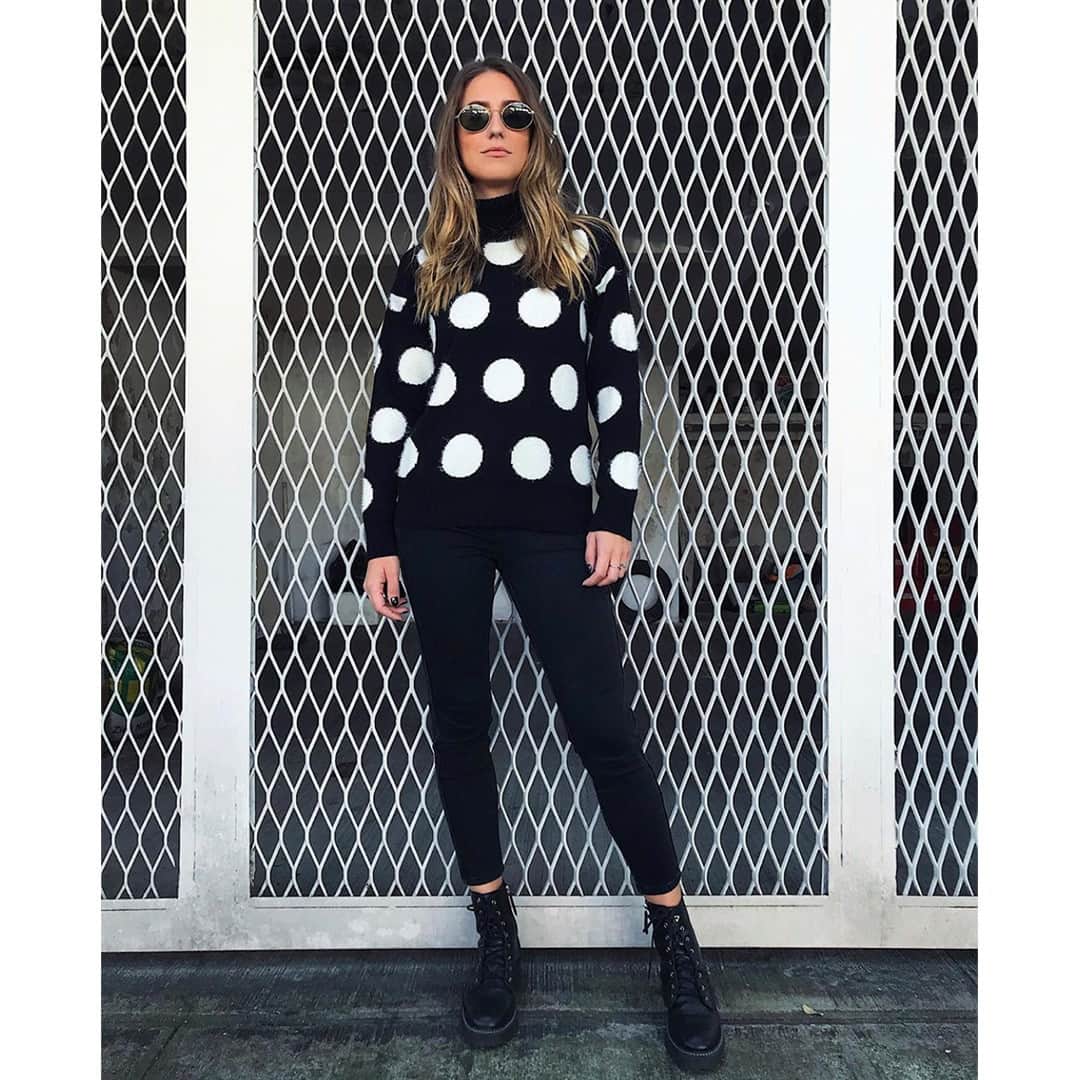 Schutzのインスタグラム：「Black and White lovers 😍」