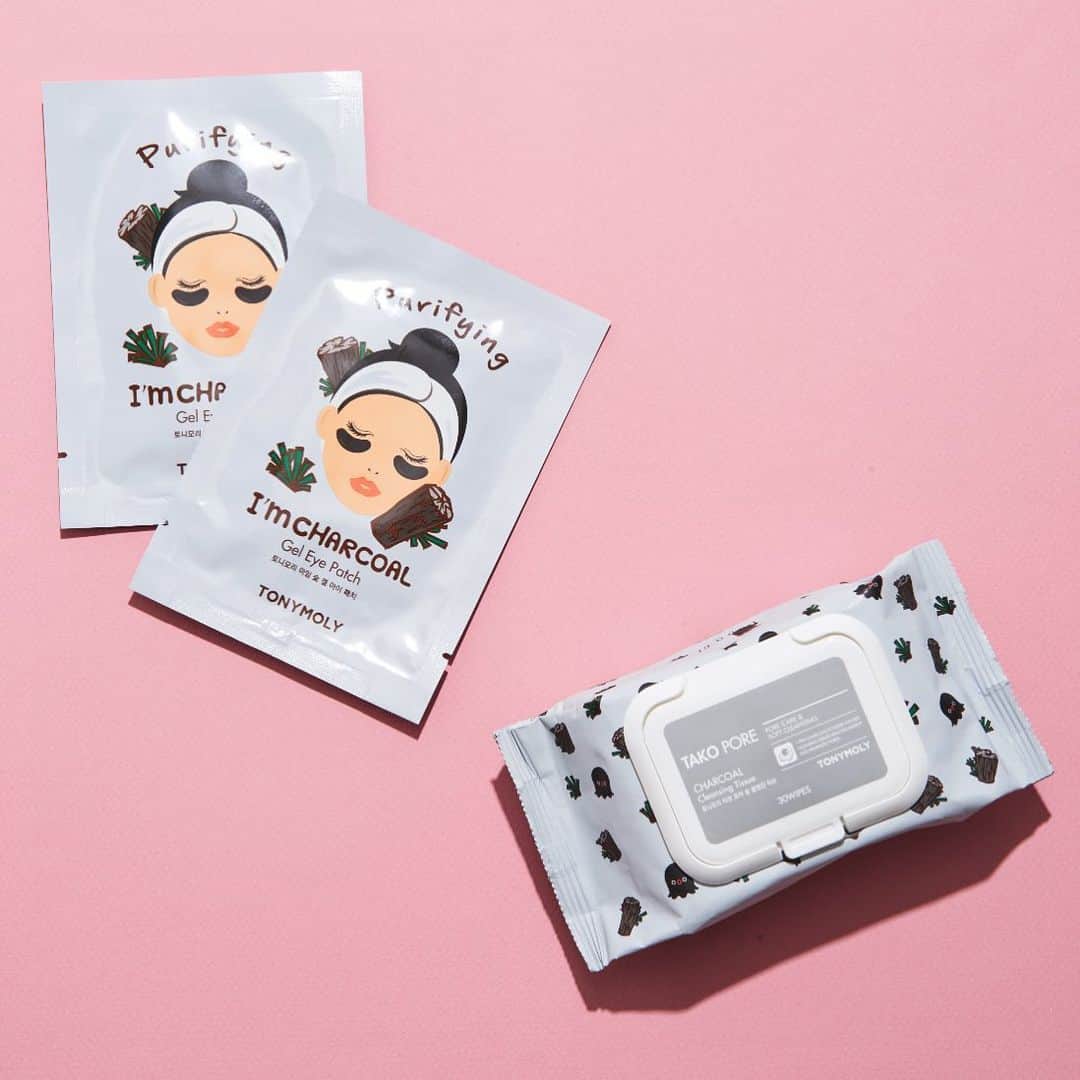 TONYMOLY USA Officialさんのインスタグラム写真 - (TONYMOLY USA OfficialInstagram)「We’re all about charcoal! Our brand new charcoal gel eye masks and Tako Pore Charcoal cleansing tissues are the perfect duo to keep your skin clean, purified and hydrated! #xoxoTM #TONYMOLYnMe」6月16日 1時11分 - tonymoly.us_official