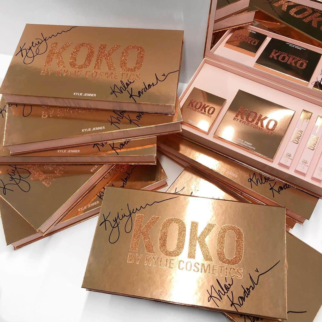 Kylie Cosmeticsさんのインスタグラム写真 - (Kylie CosmeticsInstagram)「[GIVEAWAY NOW CLOSED] GIVEAWAY ALERT 🚨 We’re giving away 10 Koko Kollection PR boxes signed by @kyliejenner & @khloekardashian! 😍 To enter: like this pic and comment your favorite lip shade from any Koko Kollection 💕 Winners will be announced on this post over the next 48 hours and contacted by DM. No purchase necessary! Good luck 🎉 Winners must be following @kyliecosmetics. 1st winner: @sydneygerrain! 2nd winner: @msjazmine_! 3rd winner is @isabeljacksonnn! 4th winner is @sagealanna! 5th winner is @xocami_makeup! 6th winner is @jasminjohnson_! 7th winner is @itsjessgarcia! 8th winner is @styles.bysarah! 9th winner is @staciareee! 10th and final winner: @schrawt! Thanks to everyone who entered! More giveaways coming soon!」6月16日 2時05分 - kyliecosmetics