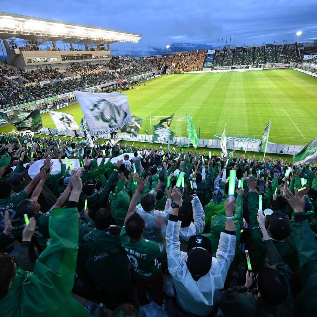 松本山雅FCさんのインスタグラム写真 - (松本山雅FCInstagram)「2019.6.15 2019 Meiji Yasuda J1 League 15th sec. Matsumoto 0-1 Sendai  #松本山雅fc #matsumotoyamaga #yamaga #onesoul #境界突破」6月16日 2時05分 - matsumoto.yamagafc