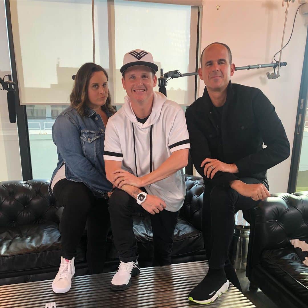 ロブ・ディアデックのインスタグラム：「Had the honor of shooting a “look back” episode of the Profit with @marcuslemonis and Executive Producer @amber_mazzola, and it was both fun and insightful. I finally got so many questions answered on how they execute the show, which has just left me with even more respect for both of them. I love the show and love how brilliantly Marcus navigates every business he dives into.  He is a true one of one, as is the show.」