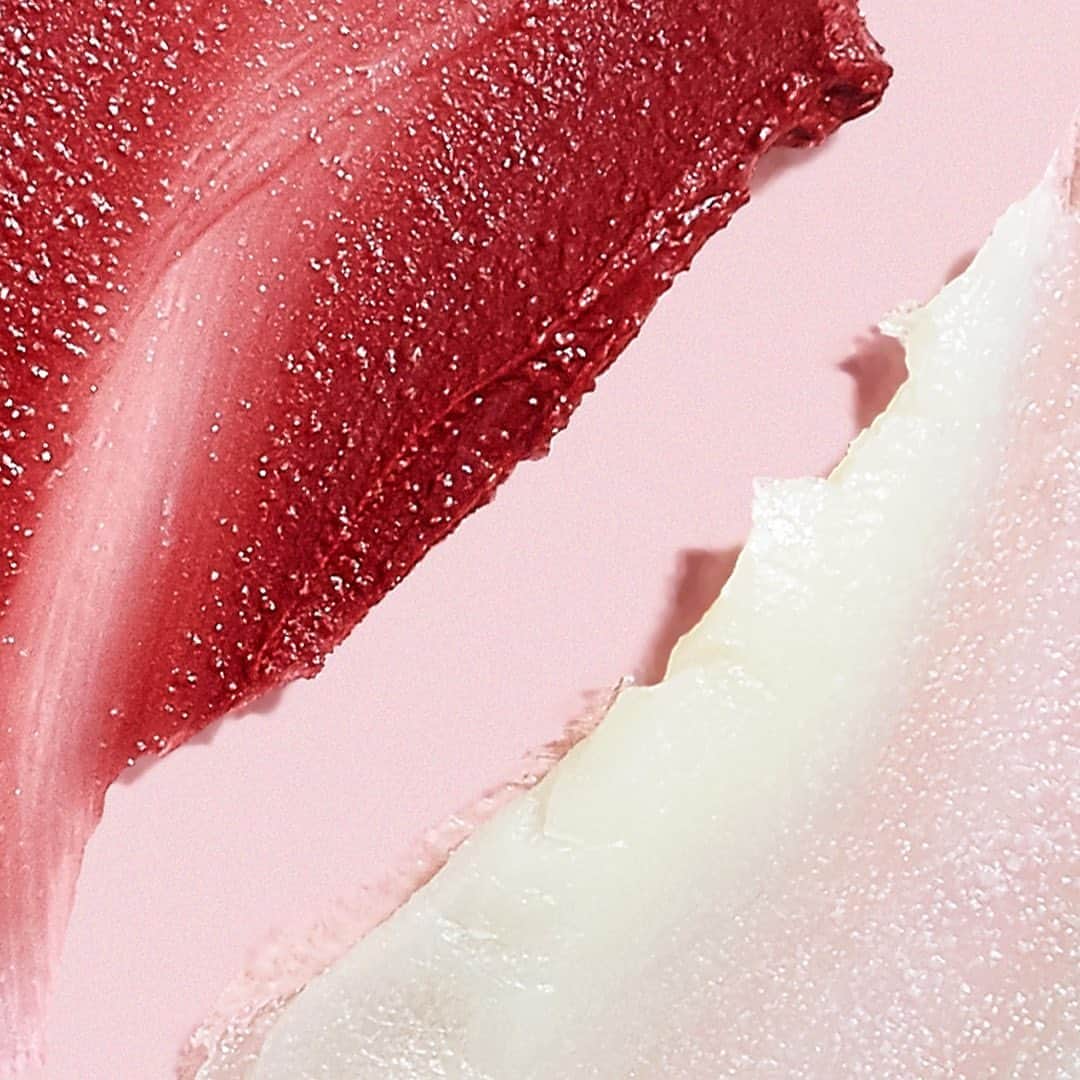 KORA Organicsさんのインスタグラム写真 - (KORA OrganicsInstagram)「Kiss dehydrated lips good bye with our Noni Lip Tint and Treatment. 👄 Formulated with nourishing, certified organic ingredients, the Lip Tint and Treatment will hydrate your pout for soft, healthy, supple lips. ✨ #KORAOrganics #NoniGlow #MindBodySkin」6月16日 2時35分 - koraorganics