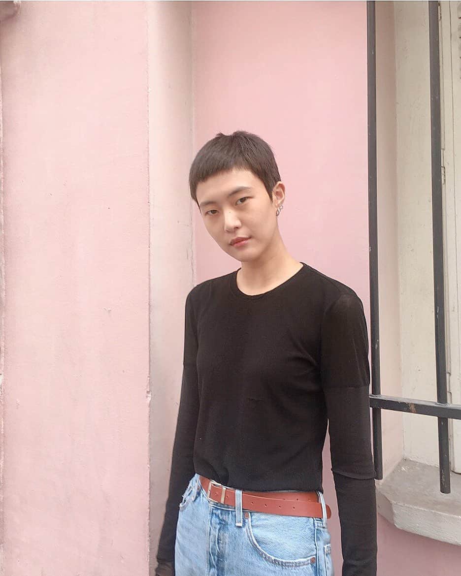 チョン・ソヒョンさんのインスタグラム写真 - (チョン・ソヒョンInstagram)「핑크에는 블랙이라며🐷」6月16日 3時26分 - cochon_j