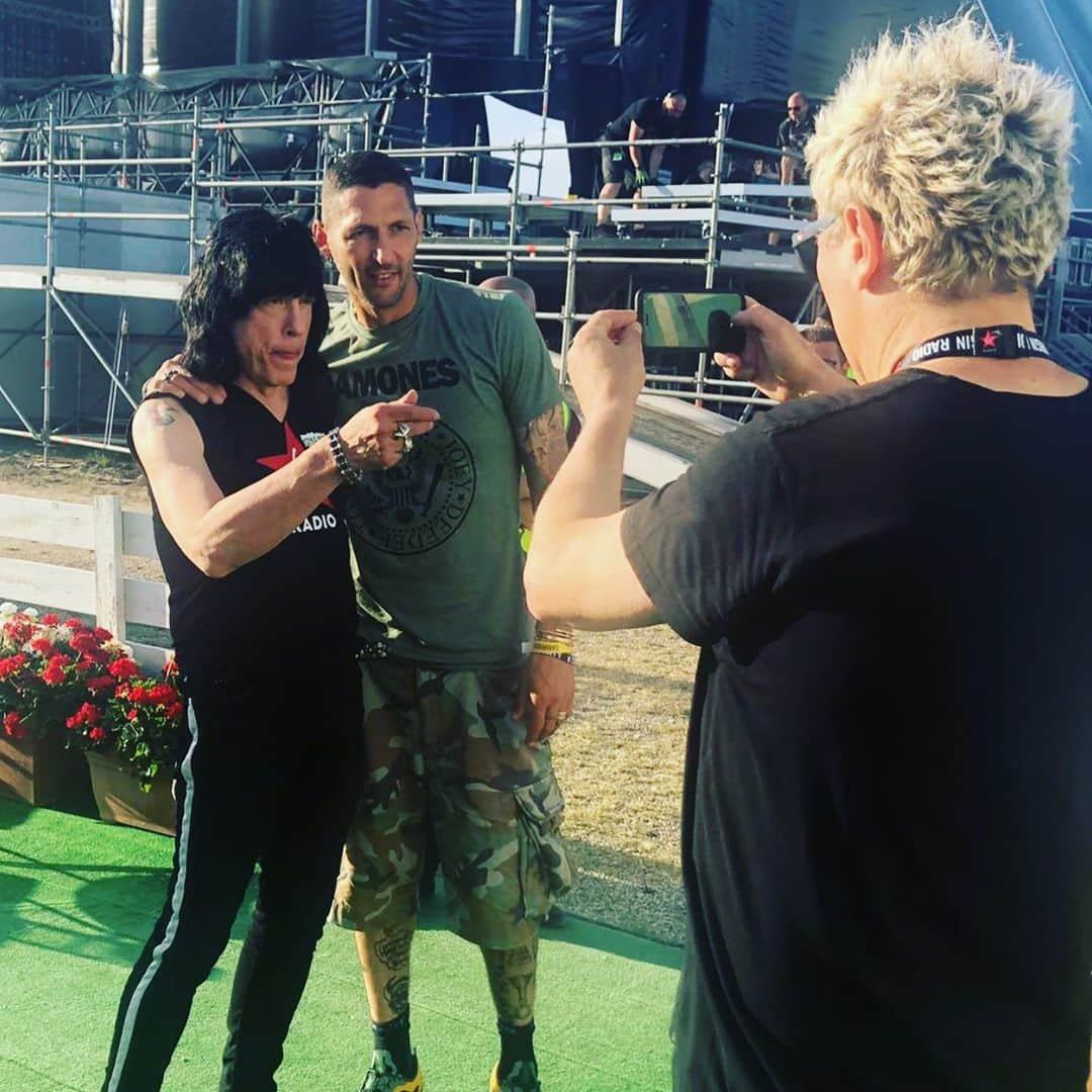 マルコ・マテラッツィさんのインスタグラム写真 - (マルコ・マテラッツィInstagram)「Firenzerocks19 🎸@virginradioit @ringodj @markyramoneofficial  @livenationit #ramones @firenze_rocks」6月16日 3時58分 - marcomaterazzi